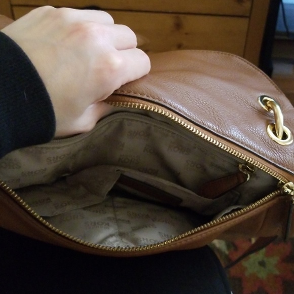 Michael Kors cognac crossbody - Picture 6 of 6